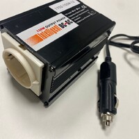 Pöörleva rattaga metallist alusplaat akutoitel autonoomsele küttelahendusele